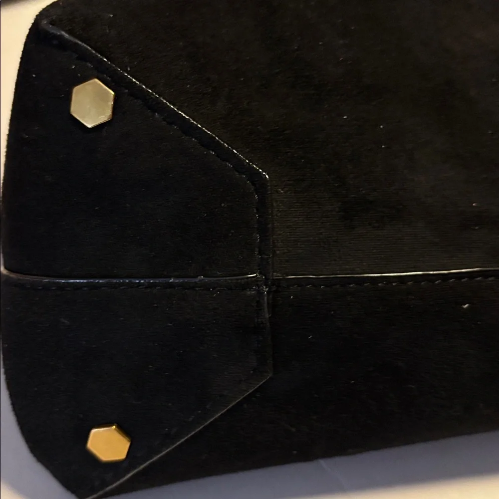 HOUSE OF HARLOW 1960 BLACK SUEDE BAG W/ SHOULDER STRAP GOLD/BRASS TONED HANDLE